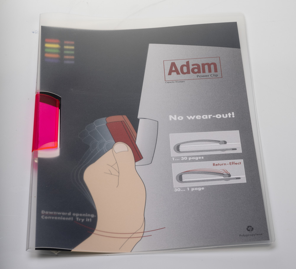 _S9A7113 Klemmhefter ADAM Transparent mit Neon Clips